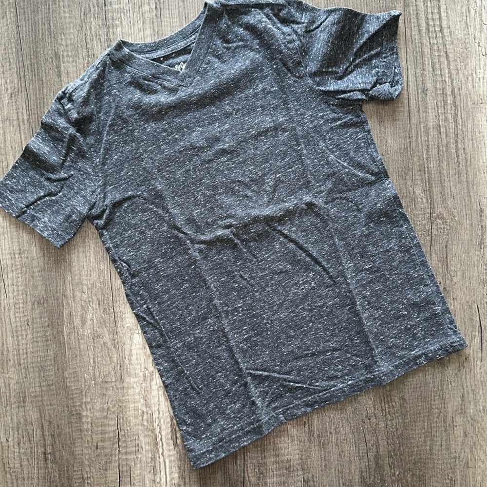 🔵3/$20 CAT& JACK| V-neck tee